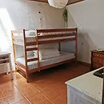 Dom wakacyjny Casa Da Abelha- Beehouse *