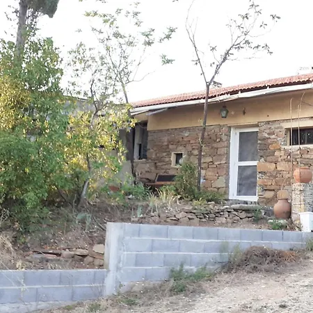 Dom wakacyjny Casa Da Abelha- Beehouse *