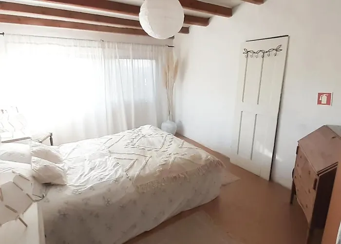 Casa Da Abelha- Beehouse Feriehus Romao (Leiria)